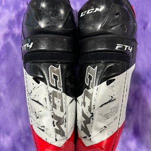 Intermediate CCM JetSpeed FT4 Shin Pads 13" (Used)