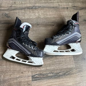 Bauer Vapor X700 Hockey Skates  Size 4 (Used)