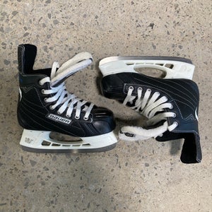 Junior Bauer Nexus 55 Hockey Skates Regular Width Size 2 (Used)