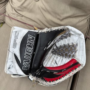 Vaughn 8800 goalie trapper