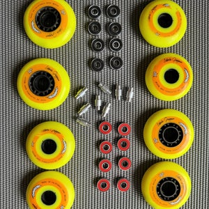 8 HiLo Labeda Gripper Wheels Medium Hardness 80mm 76mm 78-80a Inline Roller Hockey