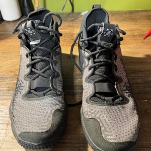 Black Men's Size M 11.5 (W 12.5) Adult New Balance Mid Top Freeze 3.0 Turf Cleats (Used)