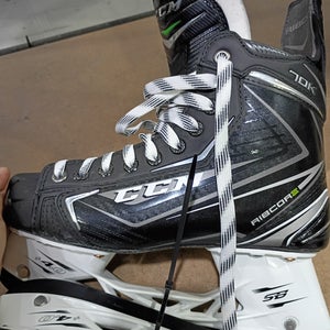 CCM RibCor 70K Hockey Skates Regular Width Size 6 (Used)