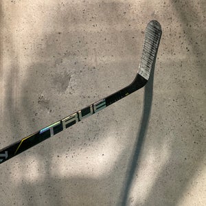 Junior True catalyst 9x3 Hockey Stick Left Hand (Used)