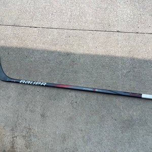 Intermediate Bauer Vapor X5 Pro Right Handed Hockey Stick P92  (New)