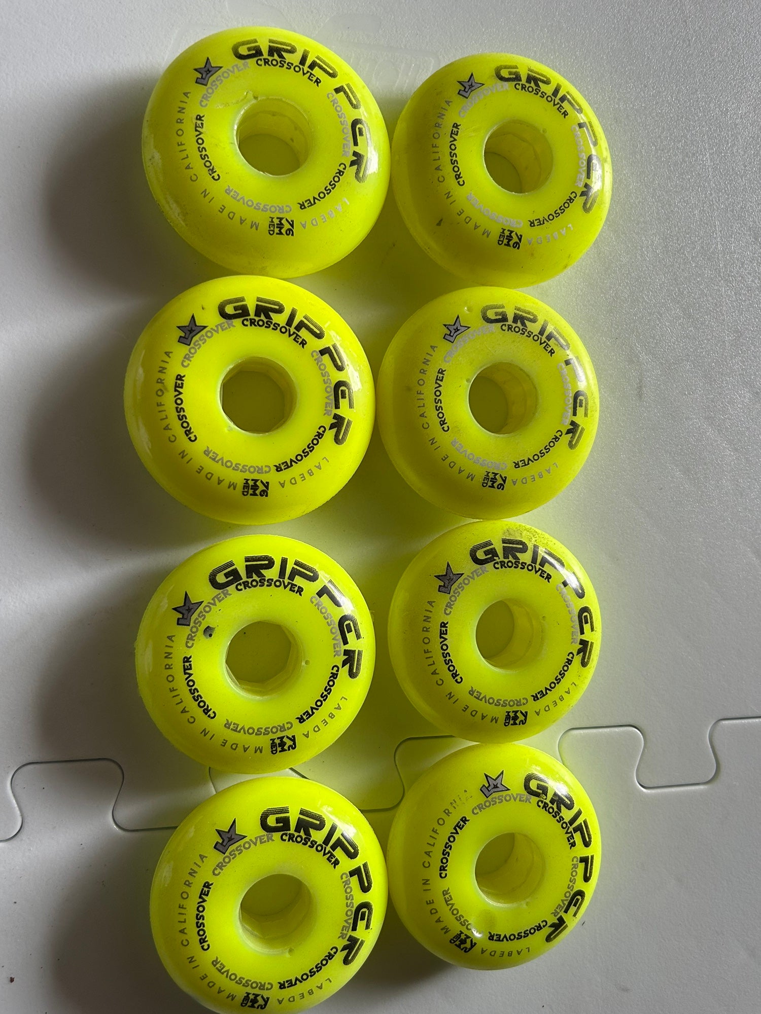 thumbnail image 2 of Labeda Inline Hockey Wheels - Shooter 72/80 HiLo Set 83A Hardness For Intermediate Players 2 of 11