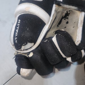 Easton Stealth Gloves 11" (Used)