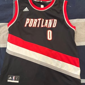 Damian Lillard Black Boys Large Adidas Jersey (Used)