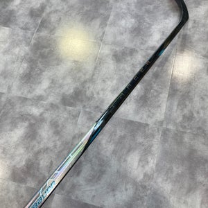 Senior Bauer Tracer Hockey Stick Right Handed (Used)
