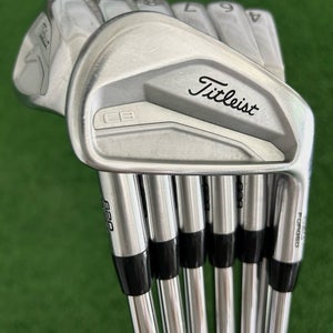 Titleist 620 CB Forged Iron Set 4-P / True Temper AMT White Stiff