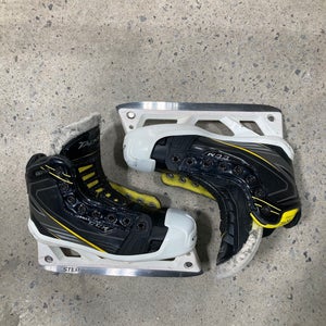 Junior CCM Tacks 6092 Hockey Goalie Skates Regular Width Size 1 (Used)