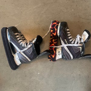 Bauer Vapor X3.0 Hockey Skates Size 5 (Used)