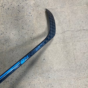 Bauer Nexus 2N Pro Hockey Stick P28 | Intermediate RH