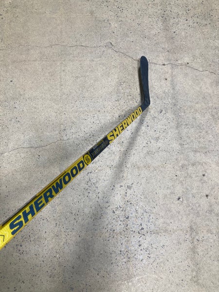 Sher-Wood Rekker Hockey Stick PP26 | Intermediate LH