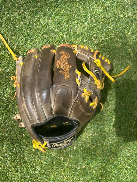 College Issued NCA&T Rawlings Heart Of The Hide 11.75