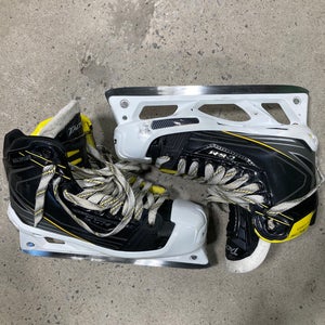 Senior CCM Tacks 6092 Hockey Goalie Skates Extra Wide Width 8 (Used)