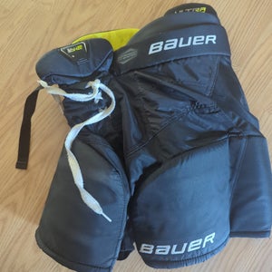 Youth Large Bauer Supreme Ultrasonic Hockey Pants (Used)
