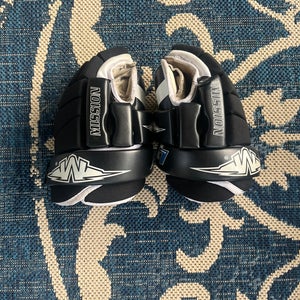 Mission Gloves 10" (Used)