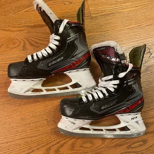 2019 Bauer Vapor X2.9 Hockey Skates Regular Width   7.5 (Used)
