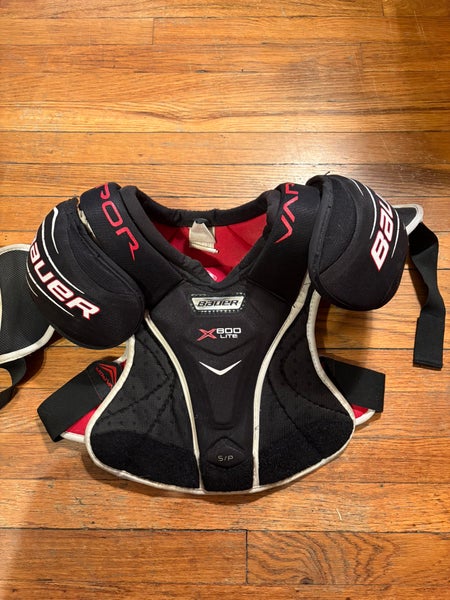 Senior Small Bauer Vapor X800 Lite Shoulder Pads (Used)