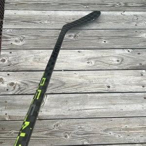 Junior Bauer Ag5nt Right Handed Hockey Stick P28 (Used)