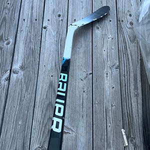 Junior Bauer Nexus Sync Right Handed Hockey Stick P28 (Used)