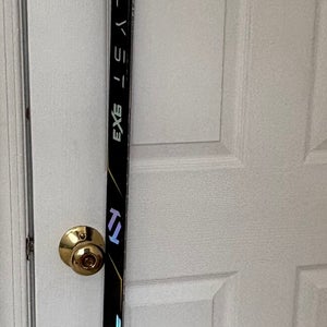 True Catalyst 9X3 Pro Hockey Stick- RH P29 100