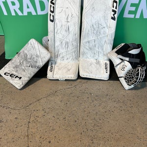 Intermediate CCM Axis 2.9 Goalie Full Set 31" | Warrior Glove