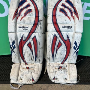 White 30" Intermediate Reebok L9 Goalie Leg Pads (Used)