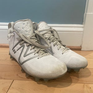 White Men's Size M 10.5 (W 11.5) Adult New Balance Mid Top Freeze 4.0 Molded Cleats (New)