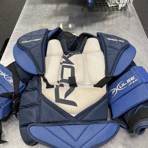 Medium Reebok Goalie Chest Protector (Used)