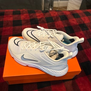 White Men's Size M 11.0 (W 12.0) Adult Nike Low Top Alpha Huarache 8 Pro Turf Cleats (New)