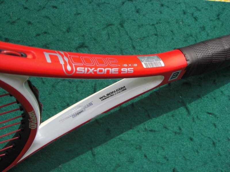 Wilson nCode nSix-One 95 Pro Staff 6.0 333g MP Racquet 4 3/8