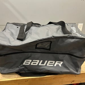 Bauer Pro Jr Hockey Bag