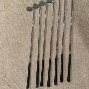 4-10 Callaway Big Bertha Left Hand Iron Set (Used)