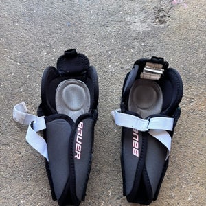 Youth Bauer 9" Shin Pads (Used)