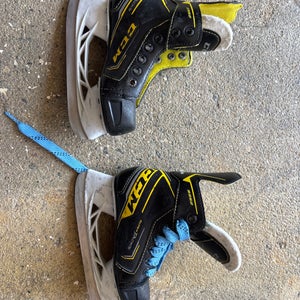 CCM Super Tacks 9352 Hockey Skates 11 (Used)