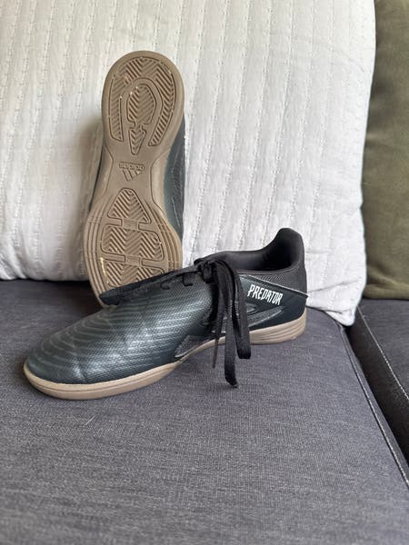 Black Men's Youth Size M 5.0 (W 6.0) Adidas Shoes (Used) | SidelineSwap |  Buy and Sell on SidelineSwap