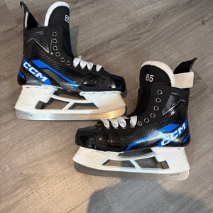 New Custom Blue CCM AS-V Pro Hockey Skates Regular Width Pro Stock 9.5 (New)