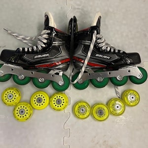 2024 Bauer Vapor X2.9 Hockey Skates Regular Width Size 4 (Used)