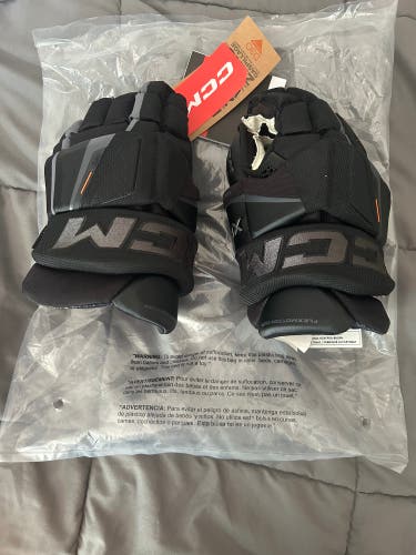 BRAND NEW CCM Tacks XF Pro Gloves 13” *WANT GONE*