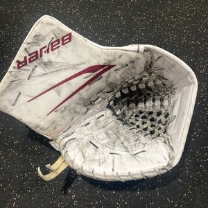 Bauer Supreme Mach Glove skinned as Hyperlite 2