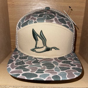 Roost Waterfowl Camo Duck Hunting Snapback Trucker Hat - NEW WITH TAGS $32 MSRP