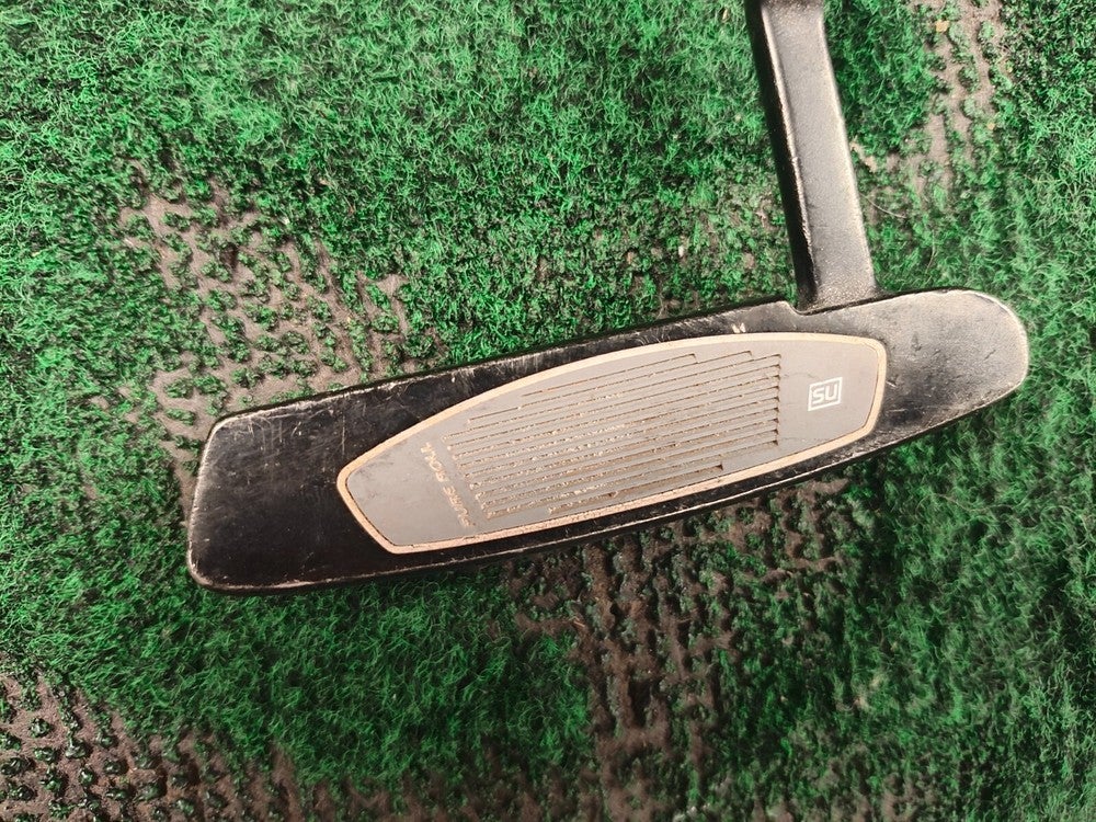 Putter Wilson Harmonized M1 Hope - Sensibilisation Cancer Du Sein, 34,5 Pouces, Droitier (manque Grip) OCCASION