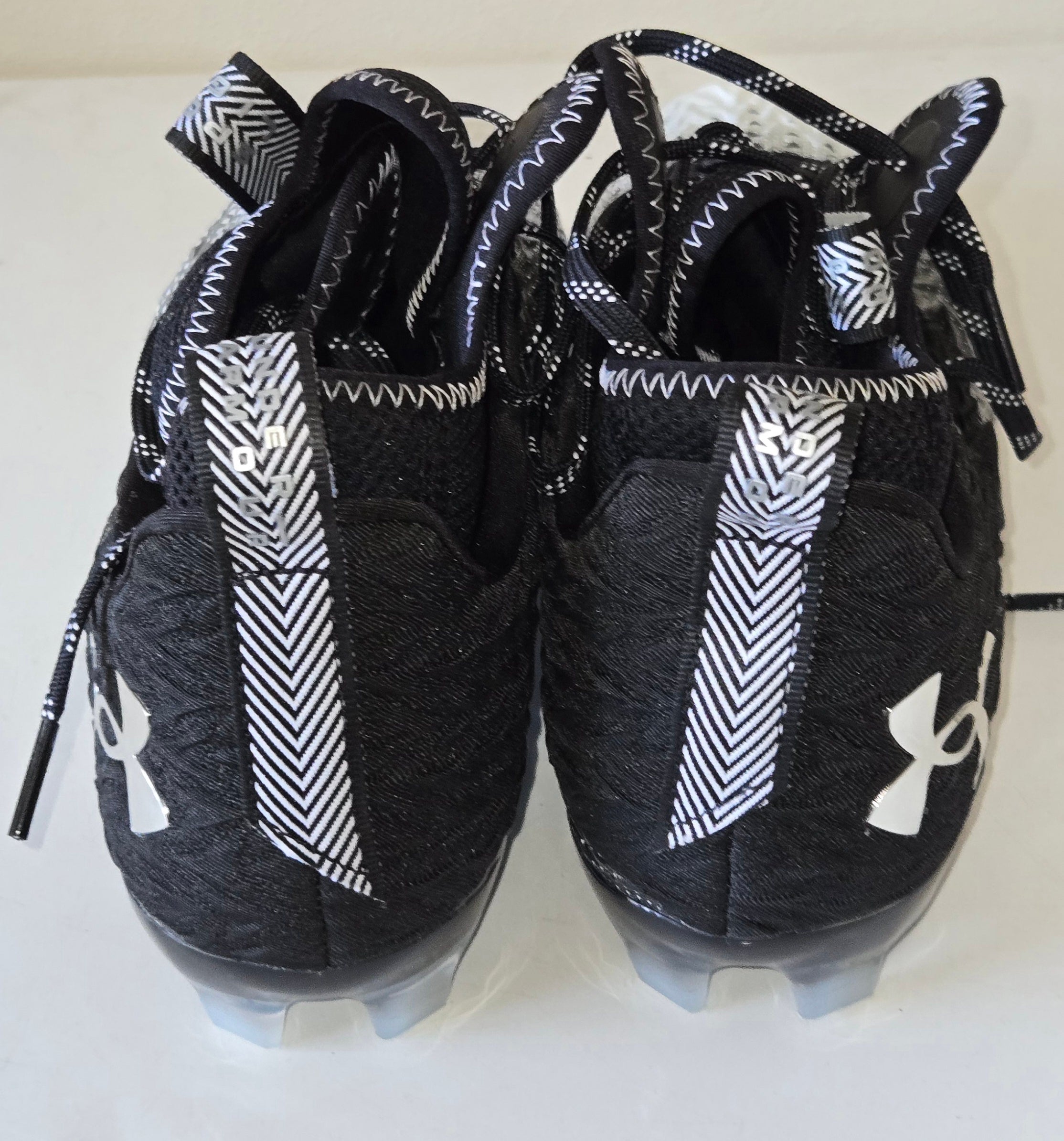 UNDER ARMOUR - LOUIS0611 1904124.jpg