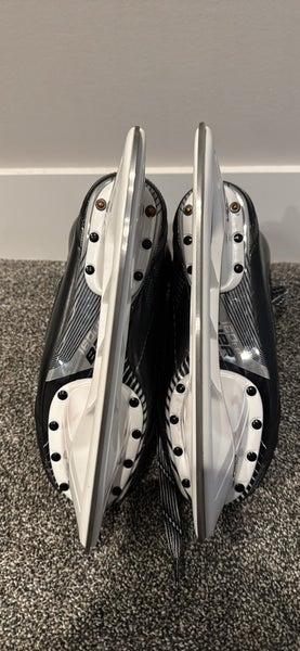 Bauer Supreme 160 Hockey Skates Regular Width 7 (Used)