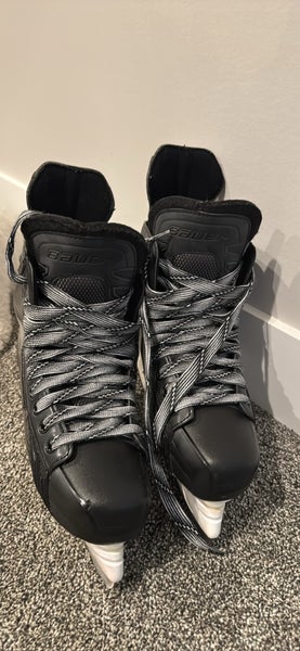 Bauer Supreme 160 Hockey Skates Regular Width 7 (Used)