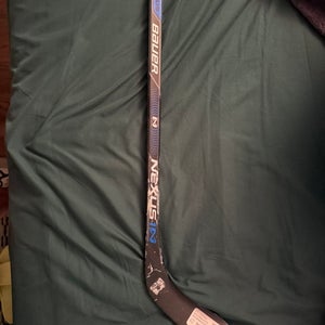 Used Bauer Nexus mini stick