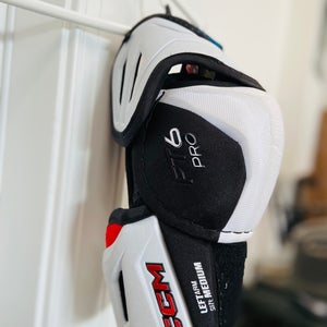 Medium Senior CCM Jetspeed FT6 Pro Elbow Pads (Used)