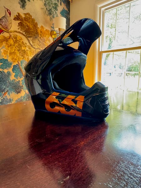 Men's Small Mountain Biking Full-Face 661 Helmet | SidelineSwap | Buy and Sell on SidelineSwap Men's Small Mountain Biking Full-Face 661 Helmet | SidelineSwap | Buy and Sell on SidelineSwap